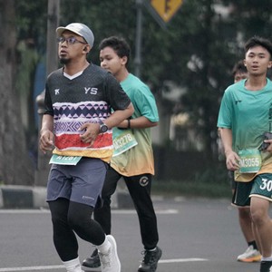 Race photo from BAUR RUN 2025