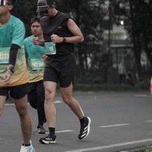 Race photo from BAUR RUN 2025