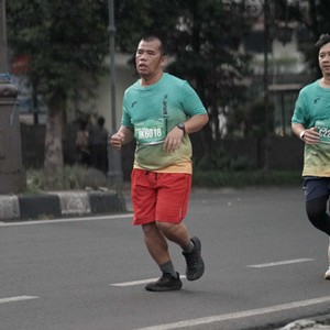 Race photo from BAUR RUN 2025