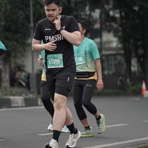Race photo from BAUR RUN 2025