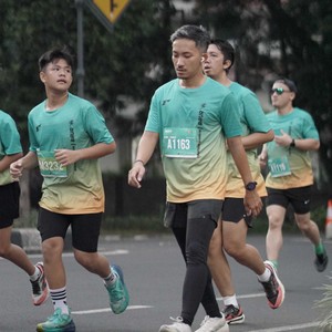Race photo from BAUR RUN 2025