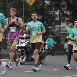 Race photo from BAUR RUN 2025