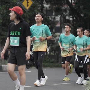 Race photo from BAUR RUN 2025