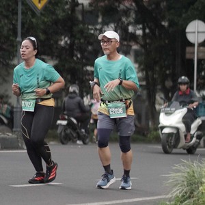 Race photo from BAUR RUN 2025