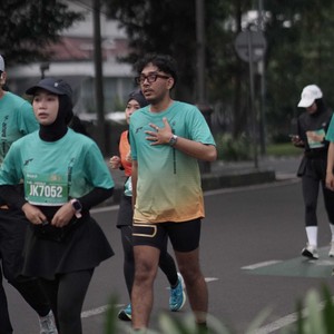 Race photo from BAUR RUN 2025