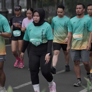 Race photo from BAUR RUN 2025