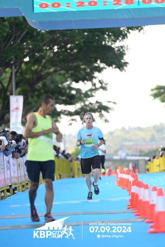 Race photo from KBP City Run 2024