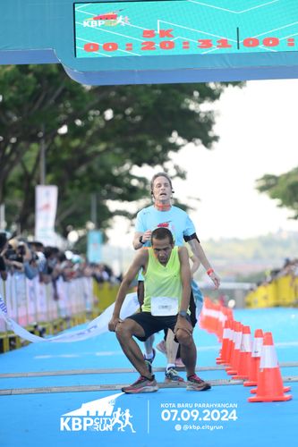 Race photo from KBP City Run 2024