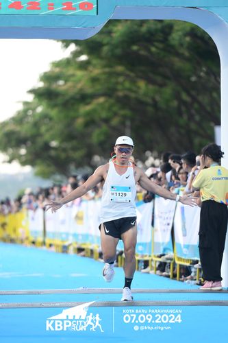 Race photo from KBP City Run 2024