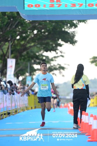 Race photo from KBP City Run 2024
