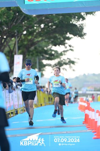Race photo from KBP City Run 2024