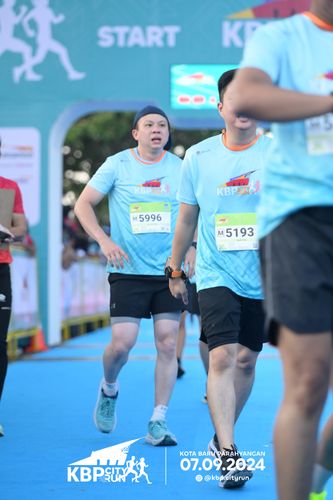Race photo from KBP City Run 2024