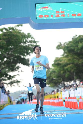 Race photo from KBP City Run 2024