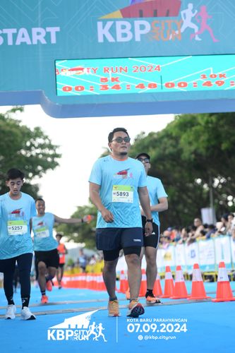 Race photo from KBP City Run 2024