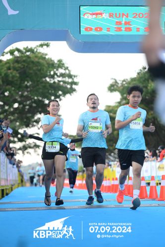 Race photo from KBP City Run 2024