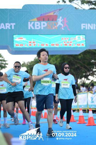 Race photo from KBP City Run 2024