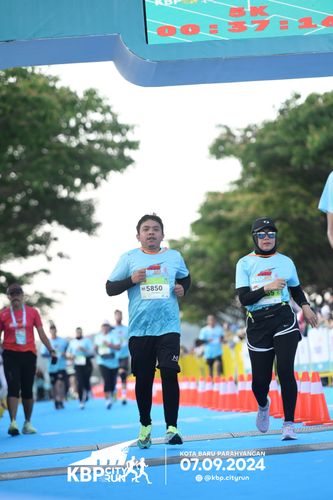 Race photo from KBP City Run 2024