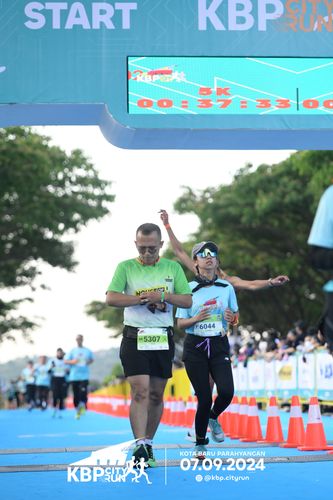 Race photo from KBP City Run 2024