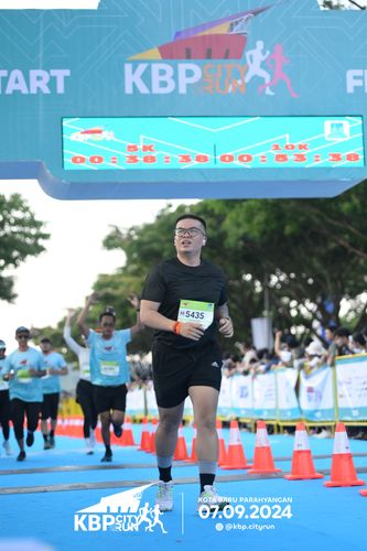 Race photo from KBP City Run 2024