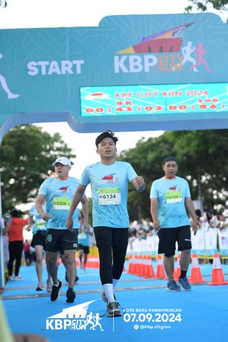 Race photo from KBP City Run 2024