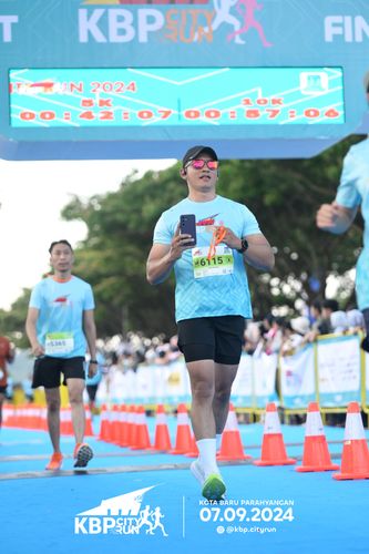 Race photo from KBP City Run 2024