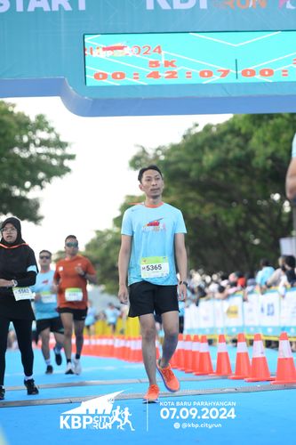 Race photo from KBP City Run 2024