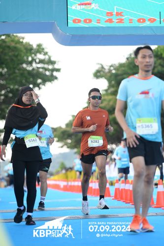 Race photo from KBP City Run 2024