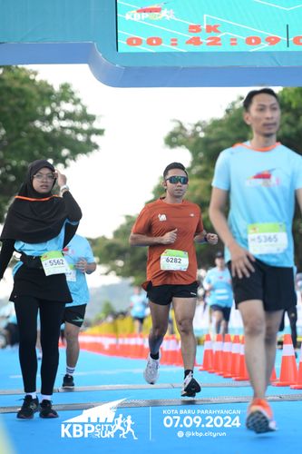 Race photo from KBP City Run 2024