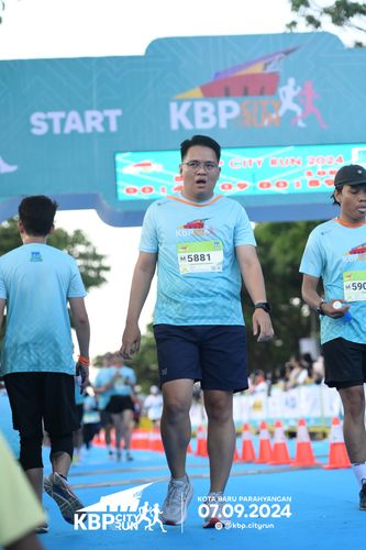Race photo from KBP City Run 2024