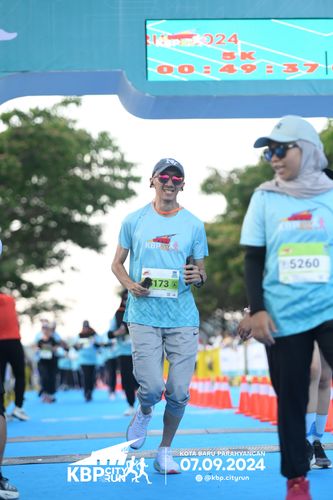 Race photo from KBP City Run 2024
