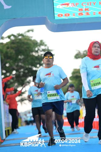 Race photo from KBP City Run 2024