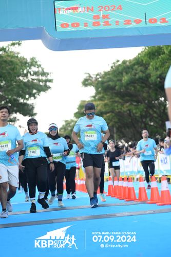 Race photo from KBP City Run 2024