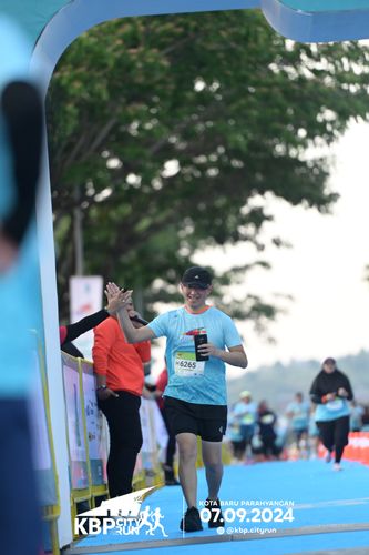 Race photo from KBP City Run 2024