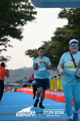 Race photo from KBP City Run 2024
