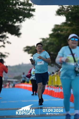 Race photo from KBP City Run 2024