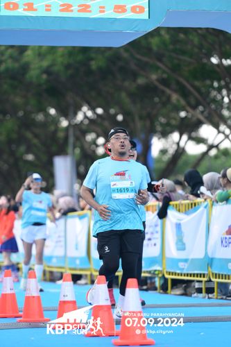 Race photo from KBP City Run 2024