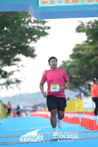 Race photo from KBP City Run 2024