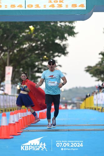 Race photo from KBP City Run 2024