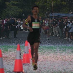 Race photo from BAUR RUN 2025