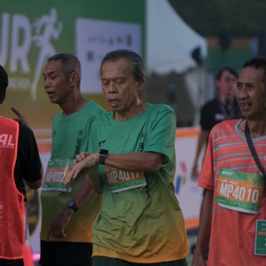 Race photo from BAUR RUN 2025