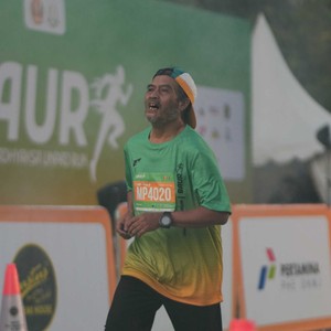 Race photo from BAUR RUN 2025