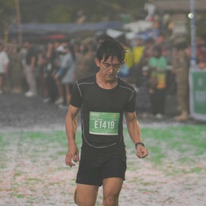 Race photo from BAUR RUN 2025