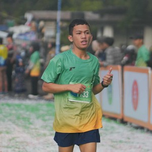 Race photo from BAUR RUN 2025