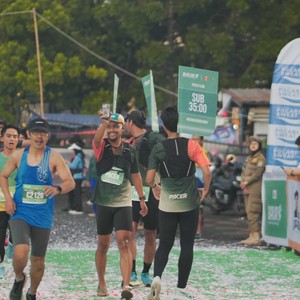 Race photo from BAUR RUN 2025