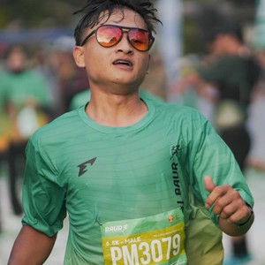 Race photo from BAUR RUN 2025