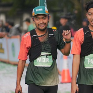 Race photo from BAUR RUN 2025