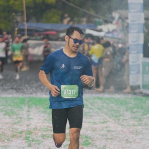 Race photo from BAUR RUN 2025