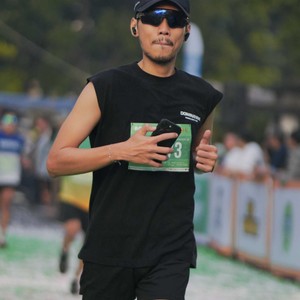 Race photo from BAUR RUN 2025
