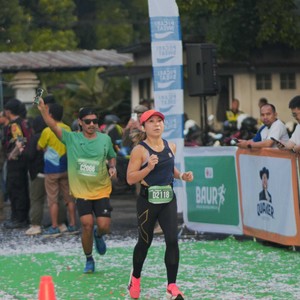 Race photo from BAUR RUN 2025