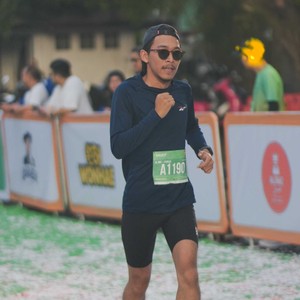 Race photo from BAUR RUN 2025